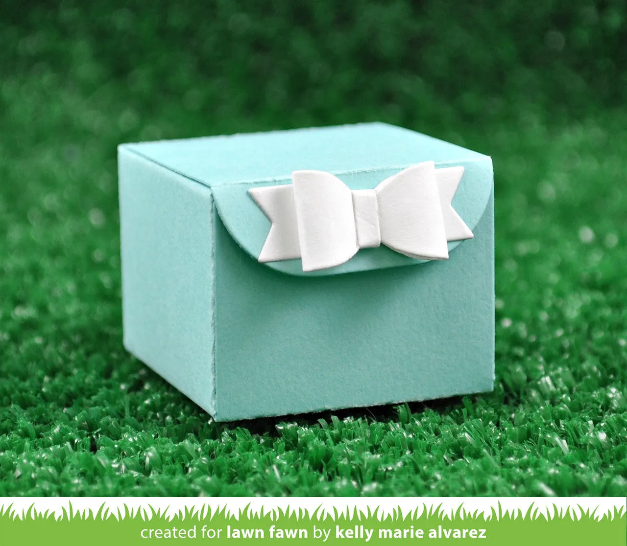 Lawn Fawn Tiny Gift Box Stanzschablonen 8-teilig mit Schleife