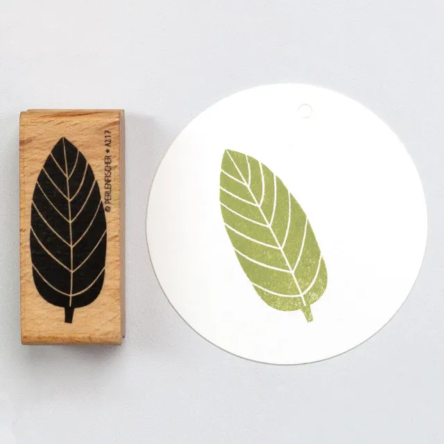 Perlenfischer Magnolia Leaf Holzstempel 41x34 mm