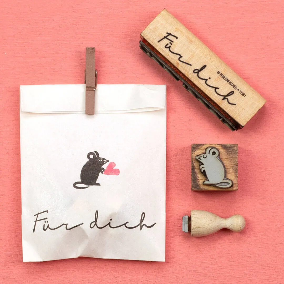 Perlenfischer Maus stehend Stempel lackiert 17 x 15 mm