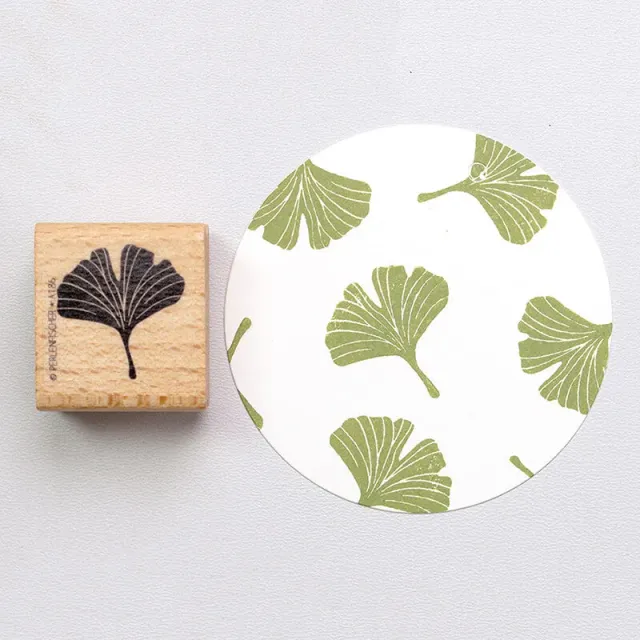 Perlenfischer Ginkgoblatt voll Stempel 27x26 mm Blatt