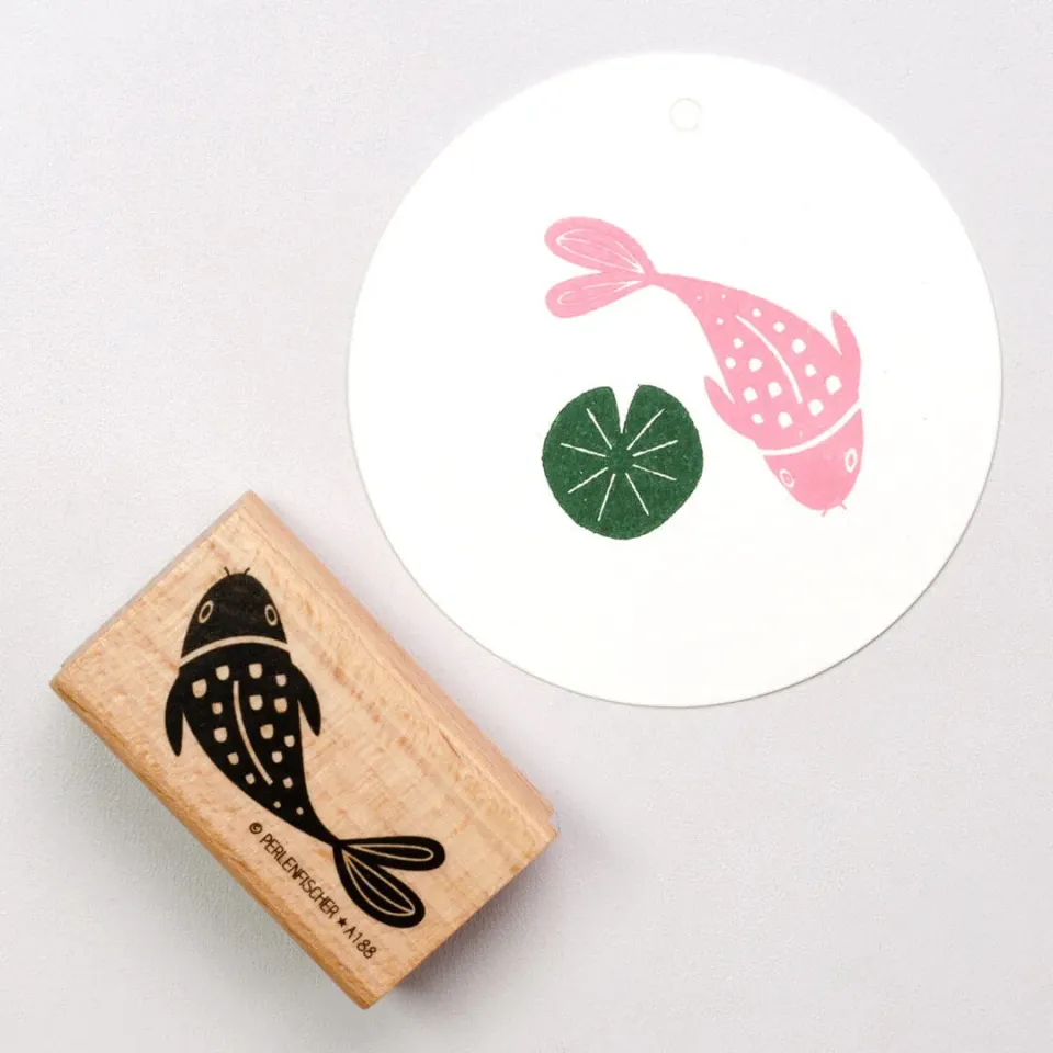 Perlenfischer Koi Stempel 21x46 mm lackiert
