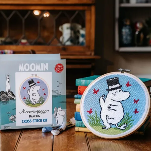 Lavinia-Stamps Moominpappa Dancing Stickset 18cm