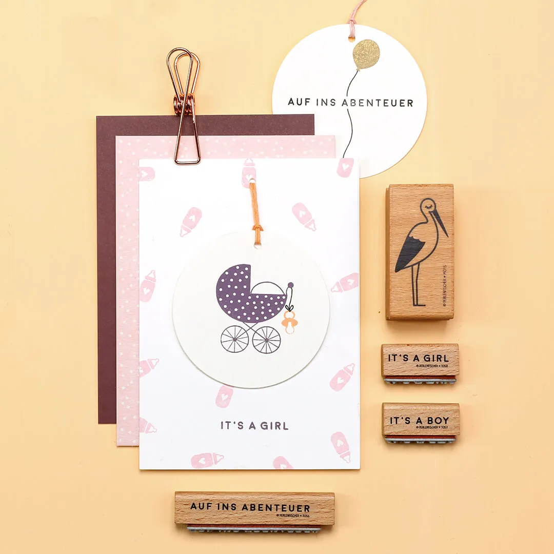 Perlenfischer It's a girl Textstempel 4x32 mm