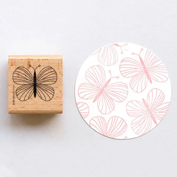 Perlenfischer Schmetterling Emma Stempel 30x37 mm Holz
