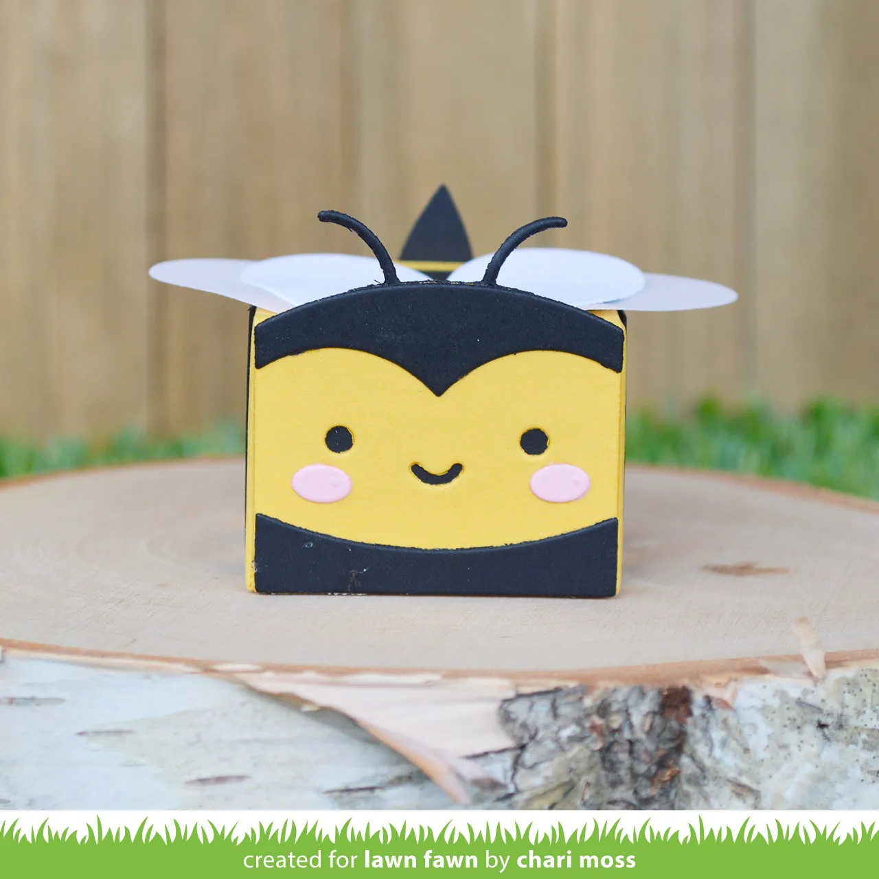 Lawn Fawn Tiny Gift Box Bee Add-On Stanzschablone Biene