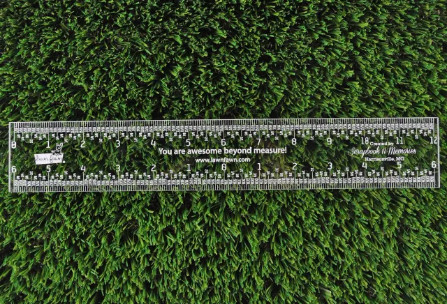 Lawn Fawn 12 Clear Lineal Acryl transparent 30 cm