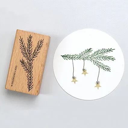 Perlenfischer Fir branch Holzstempel 24x56 mm
