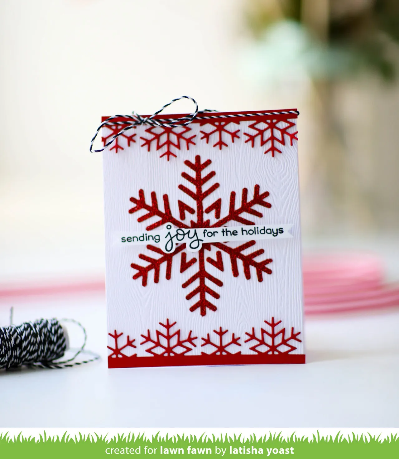 Lawn Fawn Snowflake Border Stanzschablone 15,2 cm