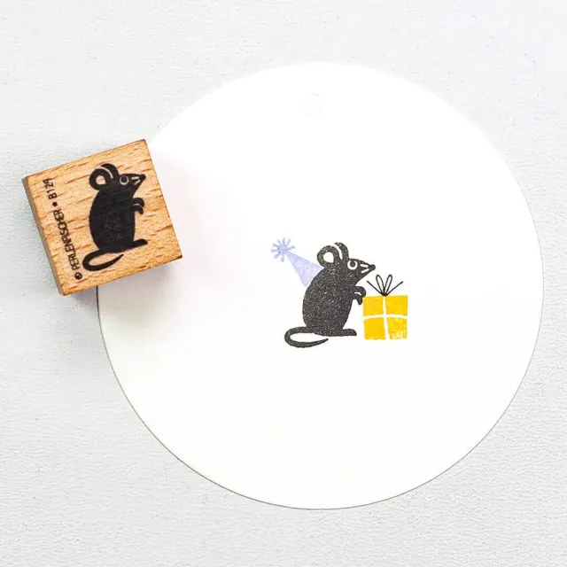 Perlenfischer Mouse standing Stempel Maus 17 x 15 mm