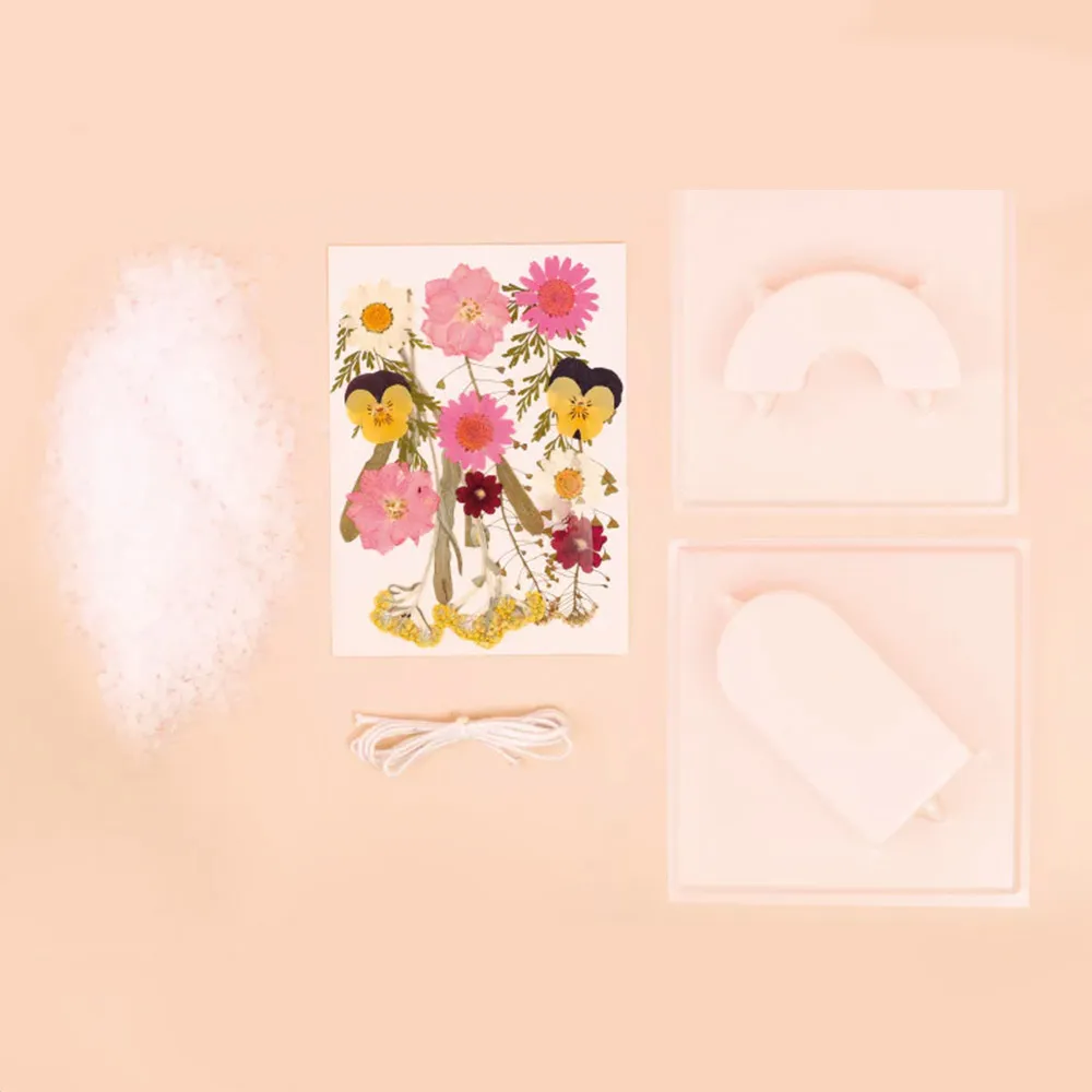 Lavinia Stamps Meadow Flower Candle Bastelset