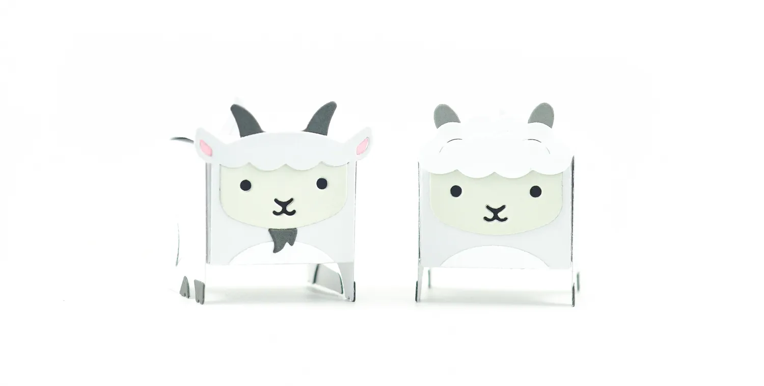Lawn Fawn Lawn Cuts Tiny Gift Box Goat and Llama Add-On Stanze