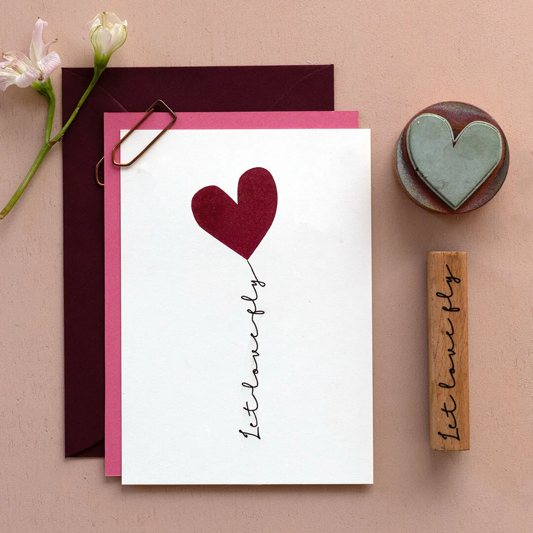 Perlenfischer Let love fly Stempel 11 x 70 mm Holz