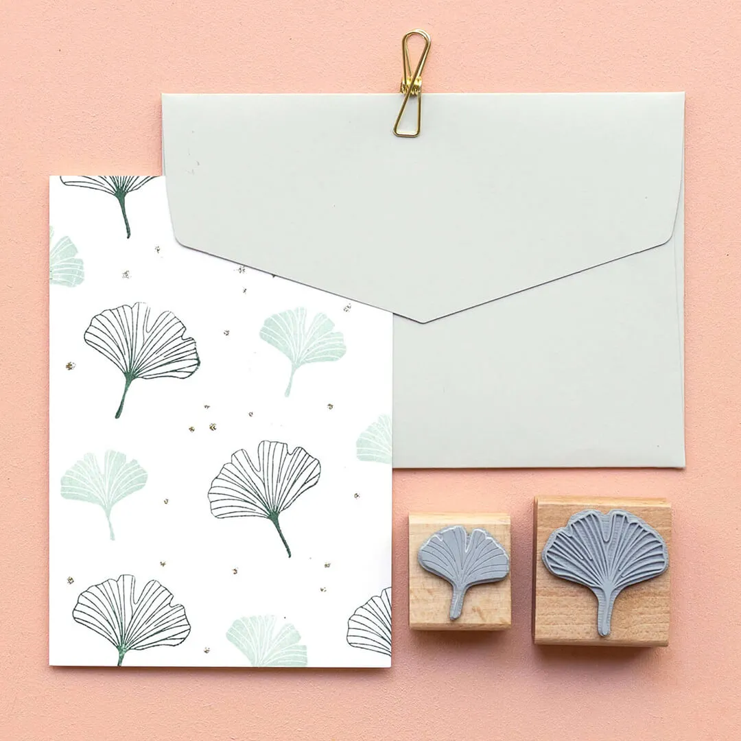 Perlenfischer Ginkgo leaf outline Stempel 37x37 mm