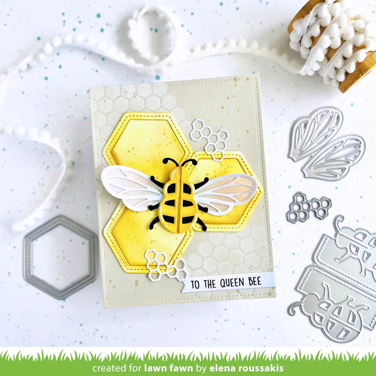 Lawn Fawn Honeycomb Schablone 15x15 cm Wabenmuster